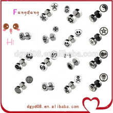 Stainless steel body piercing jewelry custom designs stud earring with logo